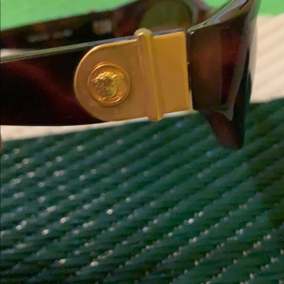 Authentic Versace Vintage sunglasses - Picture 6 of 8